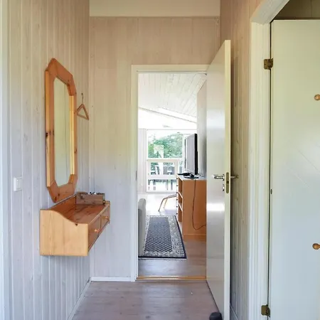 Three-bedroom Holiday In Dom wakacyjny Nordenbro Vesteregn