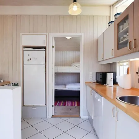 Dom wakacyjny Three-bedroom Holiday In Nordenbro Vesteregn
