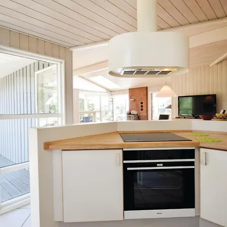 Three-bedroom Holiday In Humble